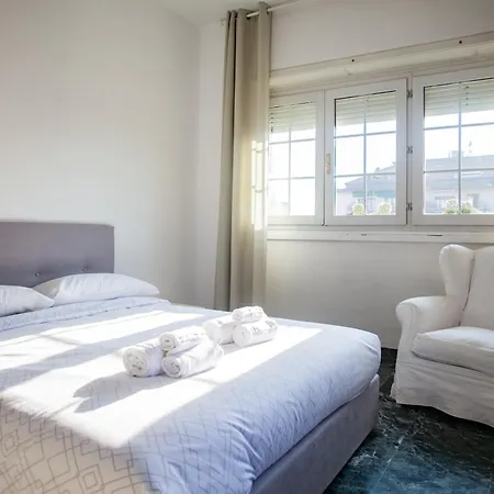 Iconic Luxury Penthouse In The Heart Of * Milán
