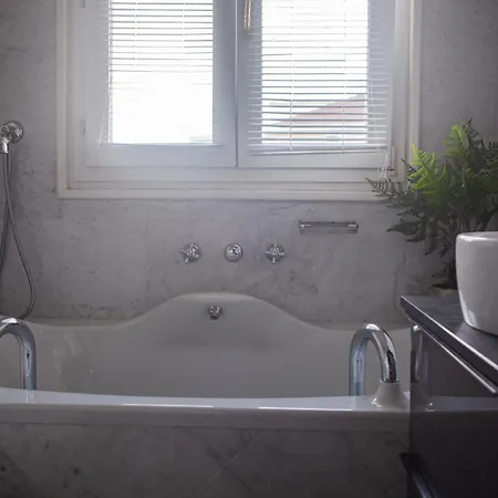 Iconic Luxury Penthouse In The Heart Of Apartment Milan